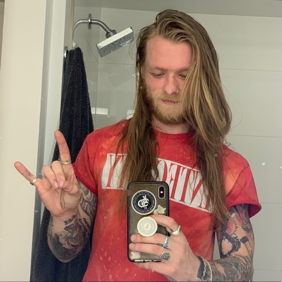 Meet your Posher, Kyle - Picture 2 of 2